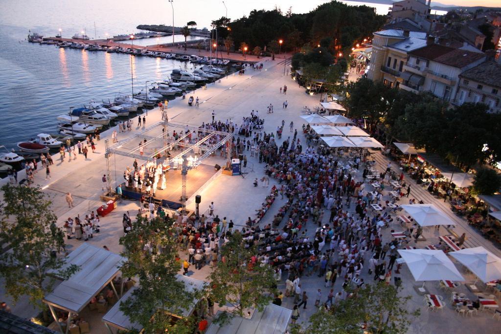 Apartmani Totic Crikvenica Esterno foto